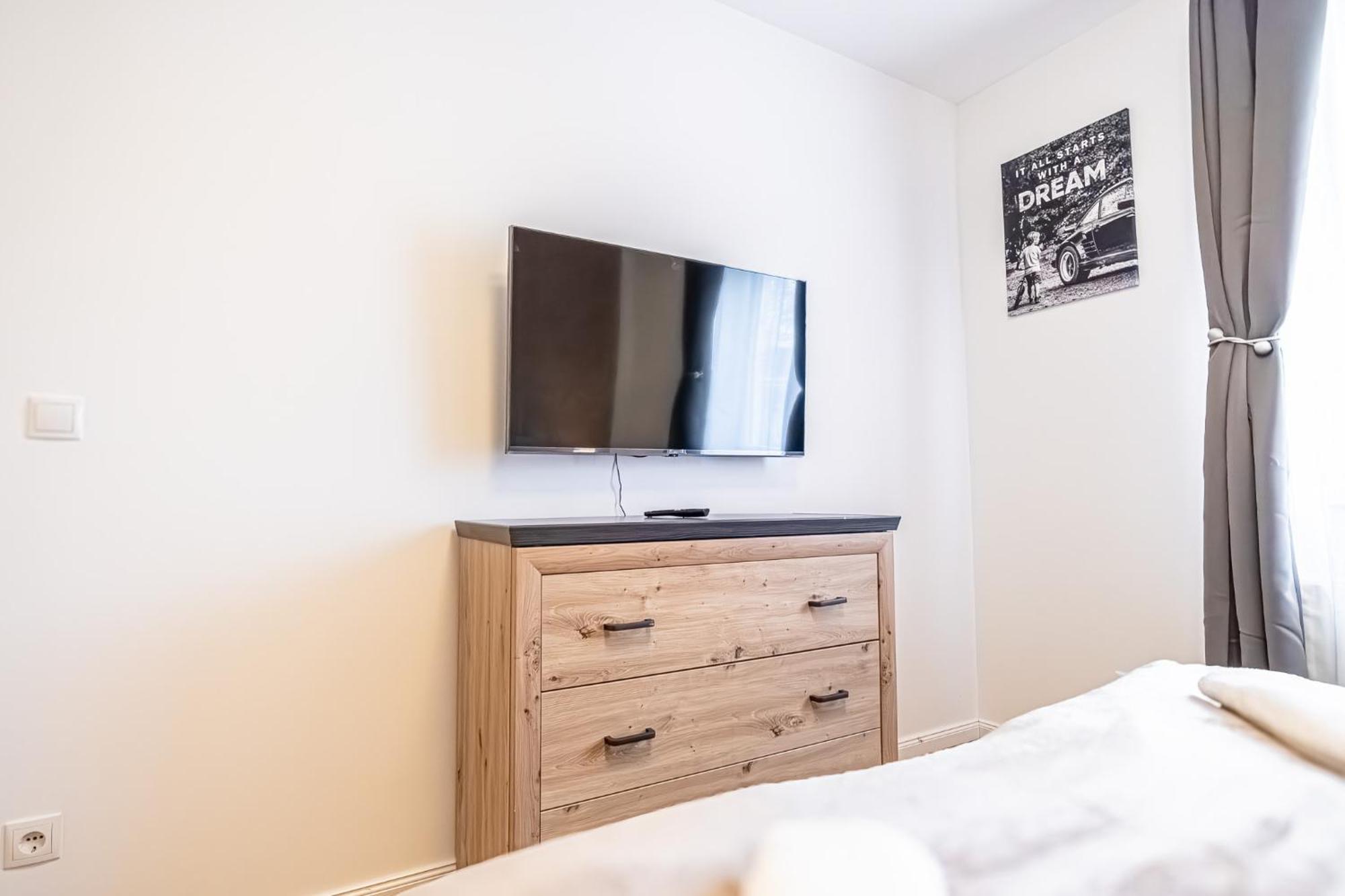 Charming 1Br And 1Lr Apt Modern Design Donaustadt Viyana Dış mekan fotoğraf