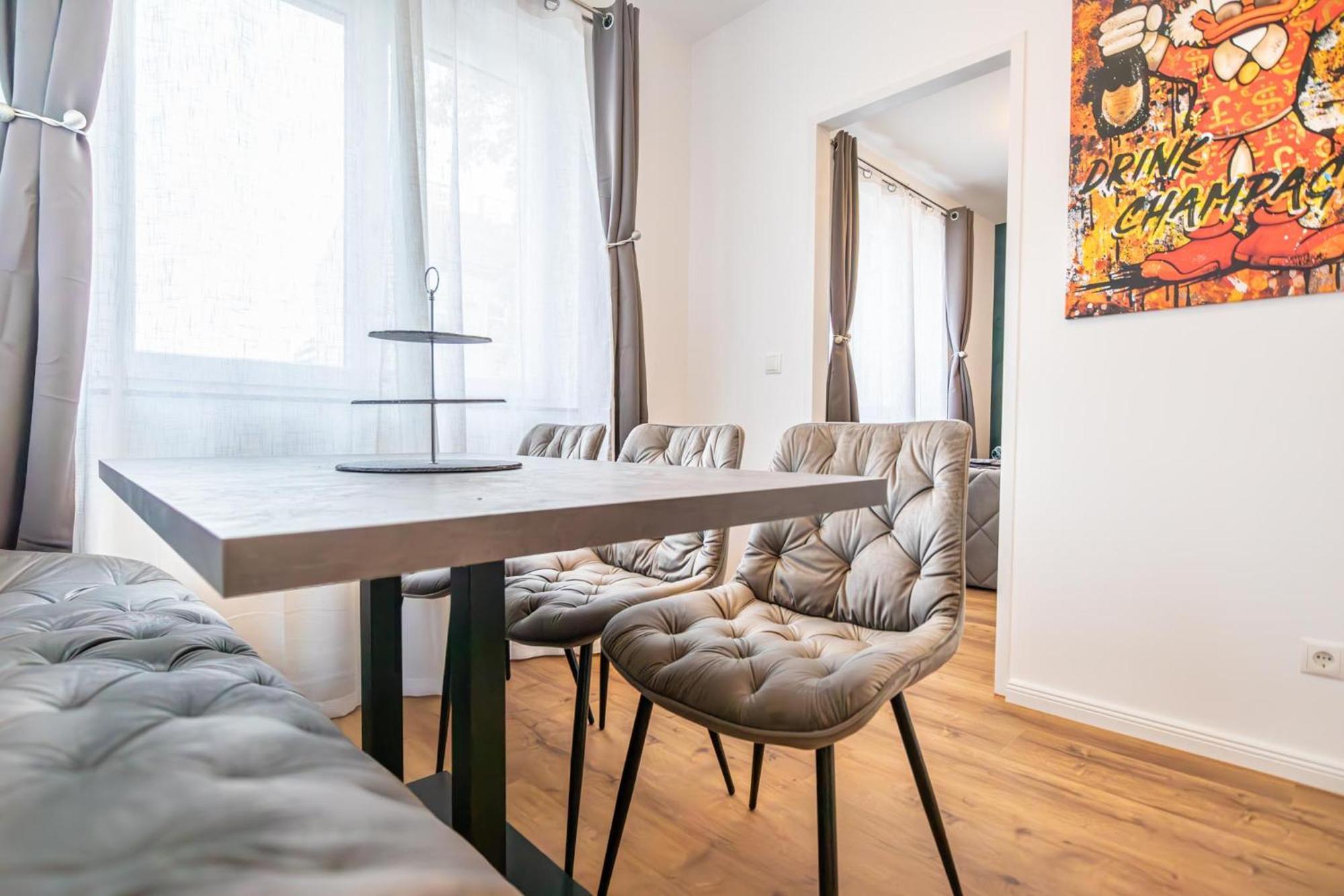 Charming 1Br And 1Lr Apt Modern Design Donaustadt Viyana Dış mekan fotoğraf