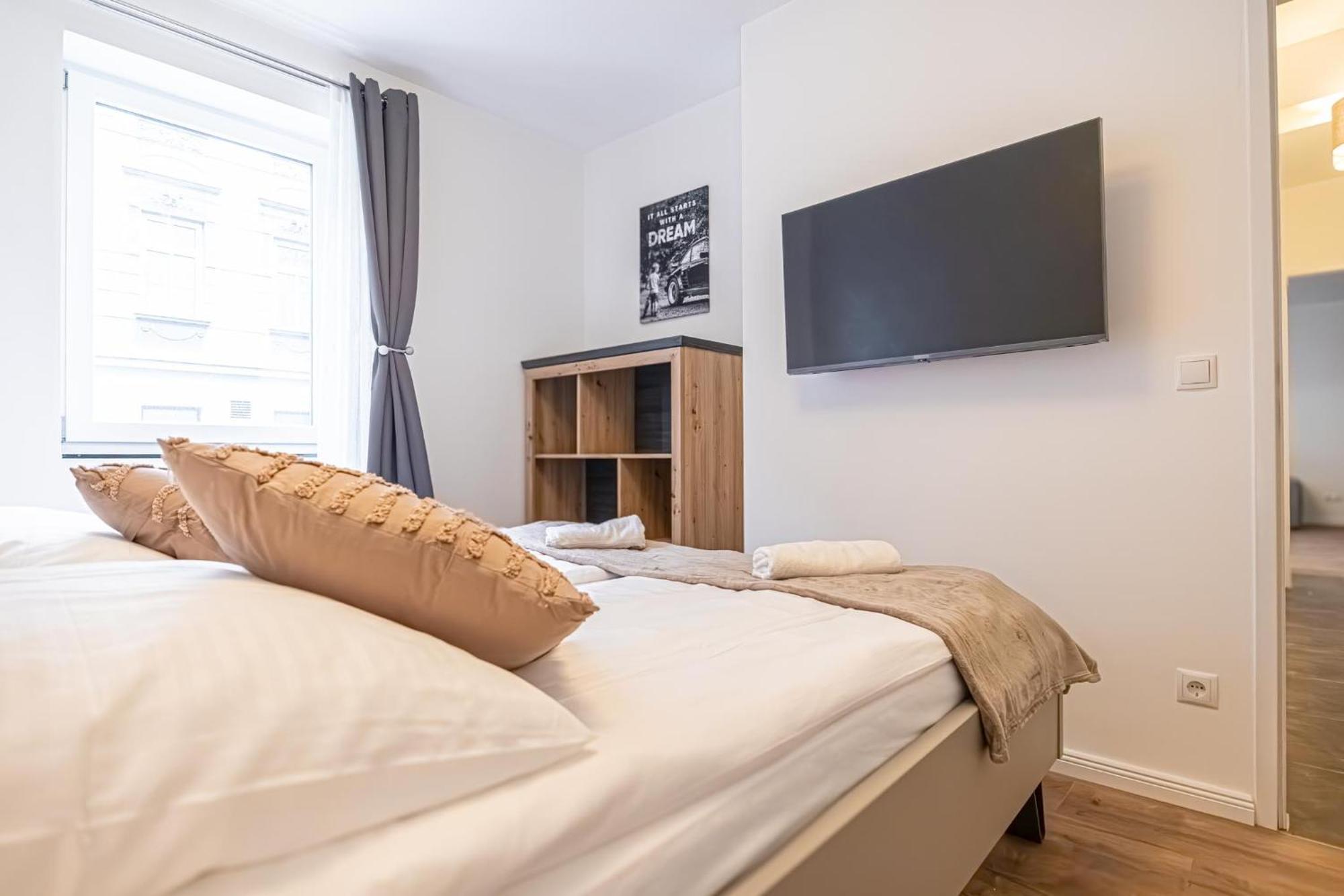 Charming 1Br And 1Lr Apt Modern Design Donaustadt Viyana Dış mekan fotoğraf